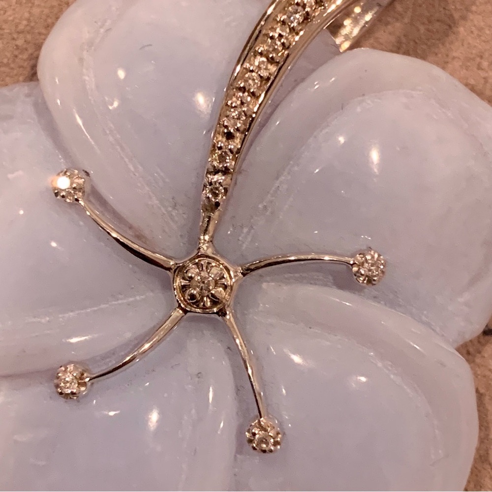 Lavender/Blue Jade Poppy Enhancer with White Gold & Diamonds for Necklace - Picture 2 of 10